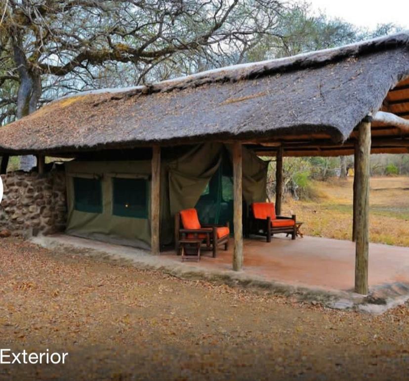 Hippo Lodge Kafue Buitenkant foto